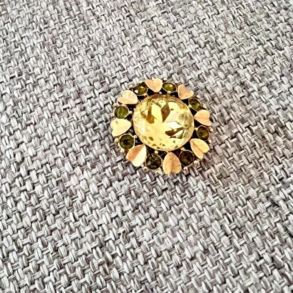 vtg 90s signed Avon‎ Sun Brilliance Green Glass Gold Tone Round brooch pin retro